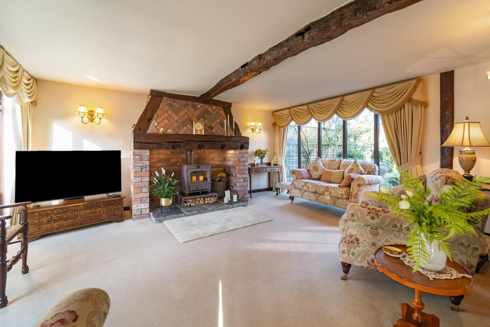 3 bed property in Bromsgrove Road, Stourbridge